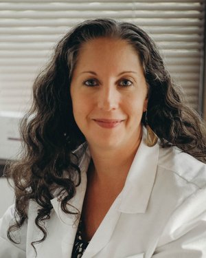 Dr. Mona Fahoum