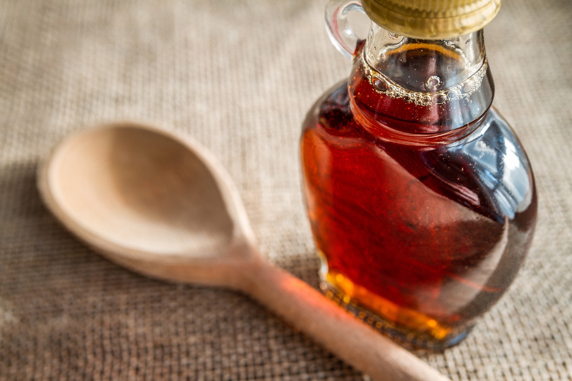 Maple syrup natural sweetener ecoparent
