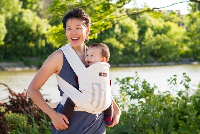 Helena baby carriers: Woman with baby front carry