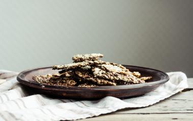 Grain-Free Amaranth and Almond Crackers